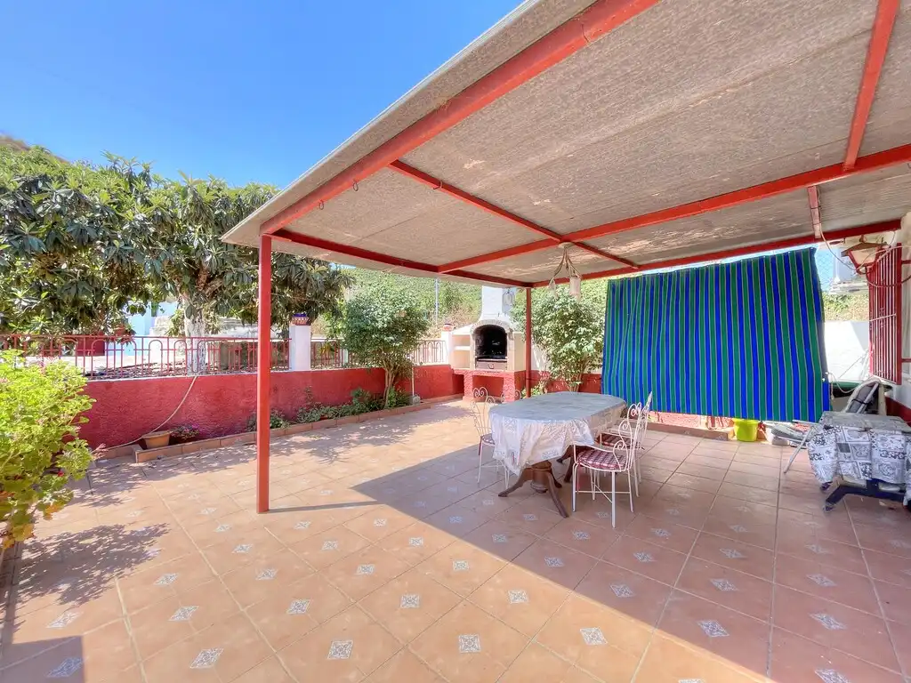 Terrassa de Finca rústica en venda en Benamocarra amb Jardí privat, Moblat i Forn