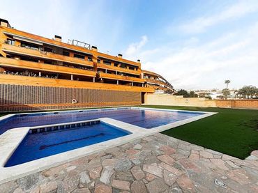 Attico con piscina in vendita a Santa Maria - L'Eixample - Sud Sumella