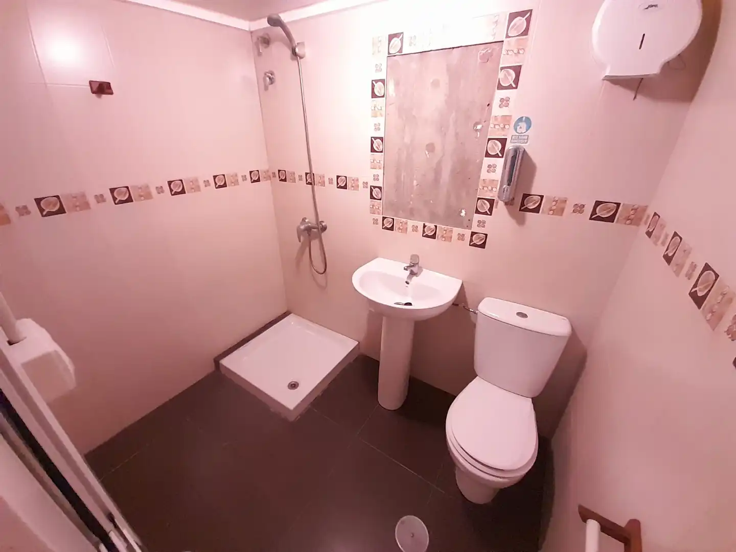 Badezimmer von Geschaftsraum zum Verkauf in Chipiona