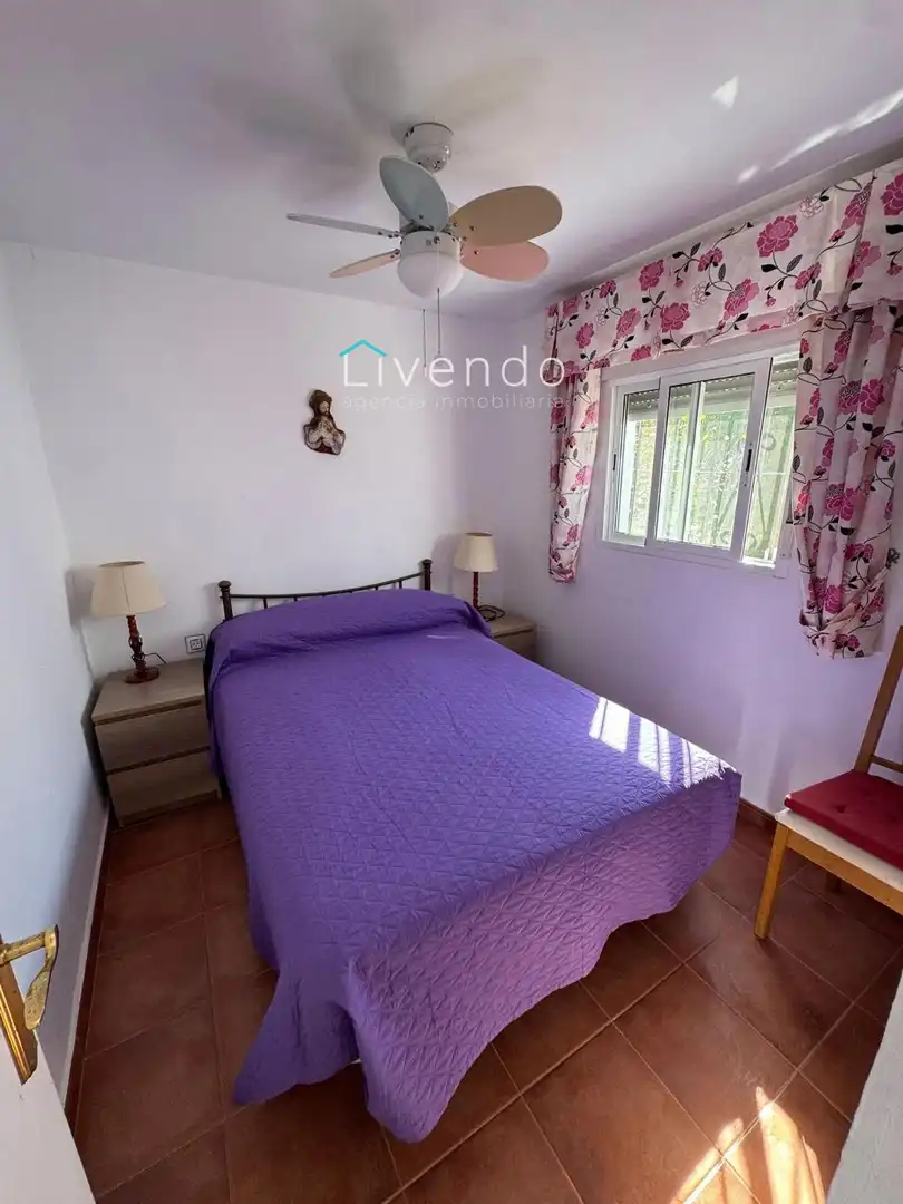 Dormitori de Casa o xalet en venda en Chiclana de la Frontera amb Jardí privat, Piscina i Piscina comunitària