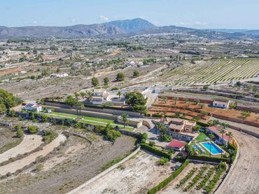 Chalet con balcón en venta en Benissa pueblo