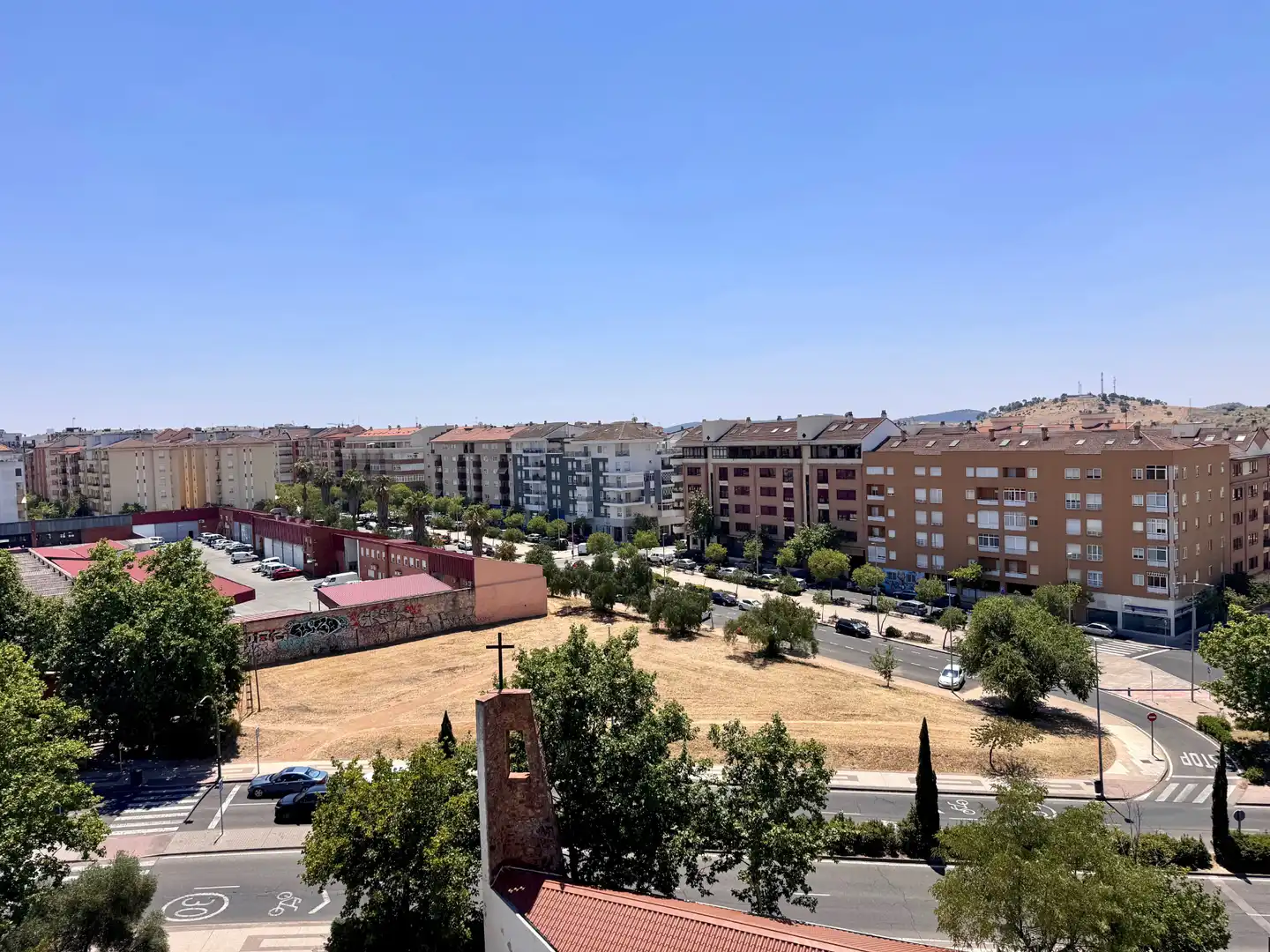 Außenansicht von Wohnungen zur Miete in Cáceres mit Klimaanlage, Heizung und Parkett