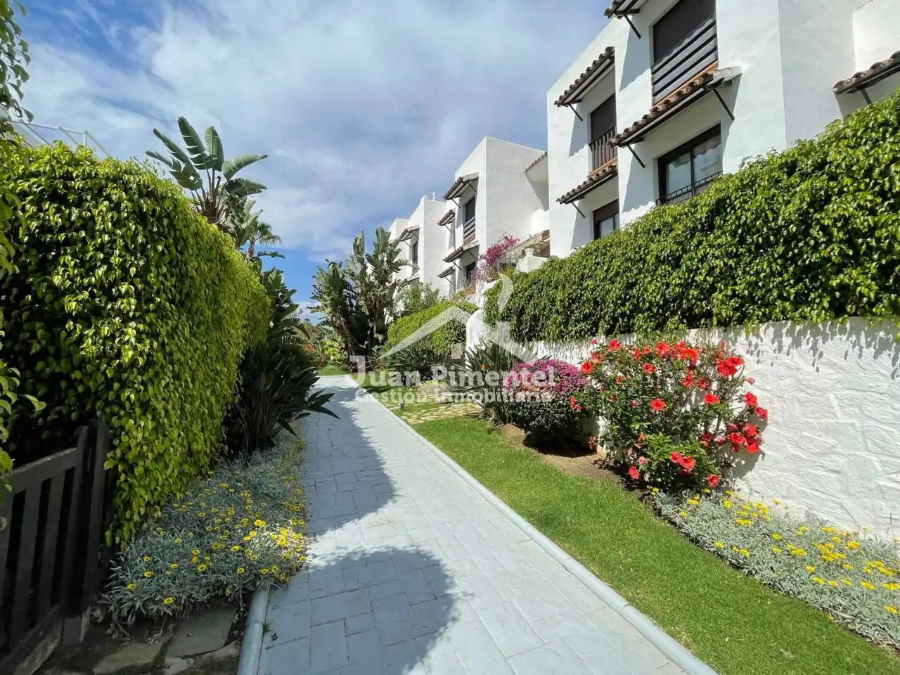 Exterior view of Apartments for sale in Estepona  with Air Conditioner, Private garden and Terrace