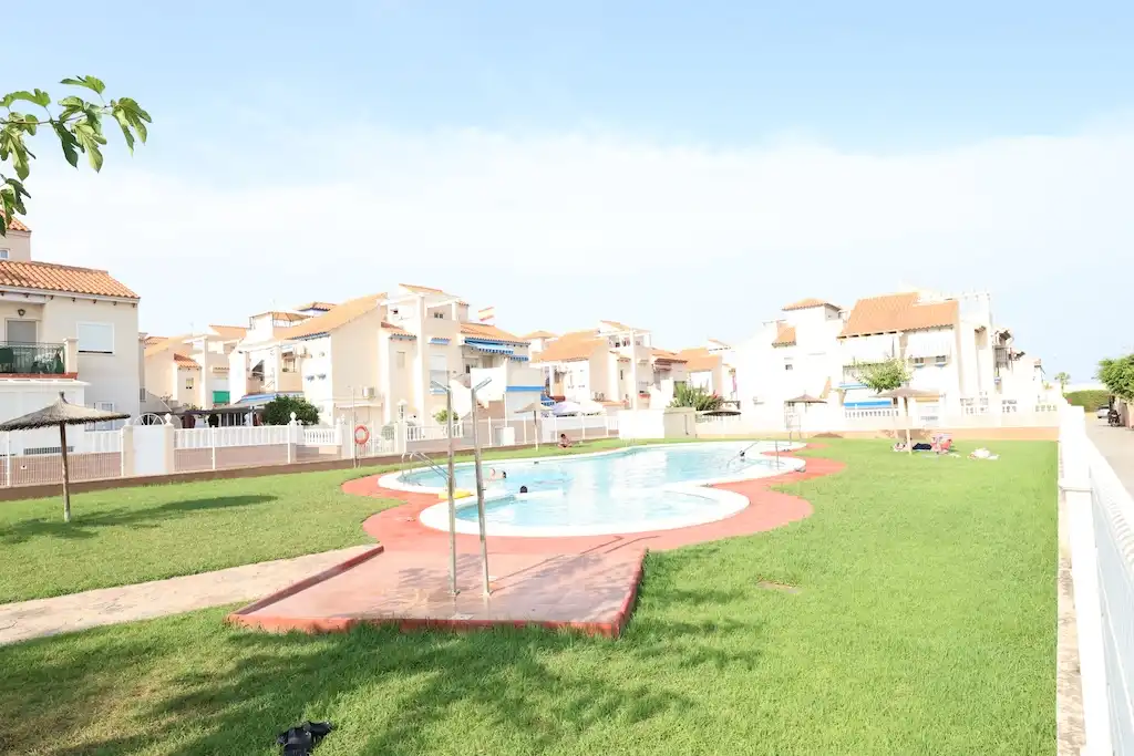 Piscina de Apartament en venda en Orihuela amb Aire condicionat, Calefacció i Terrassa