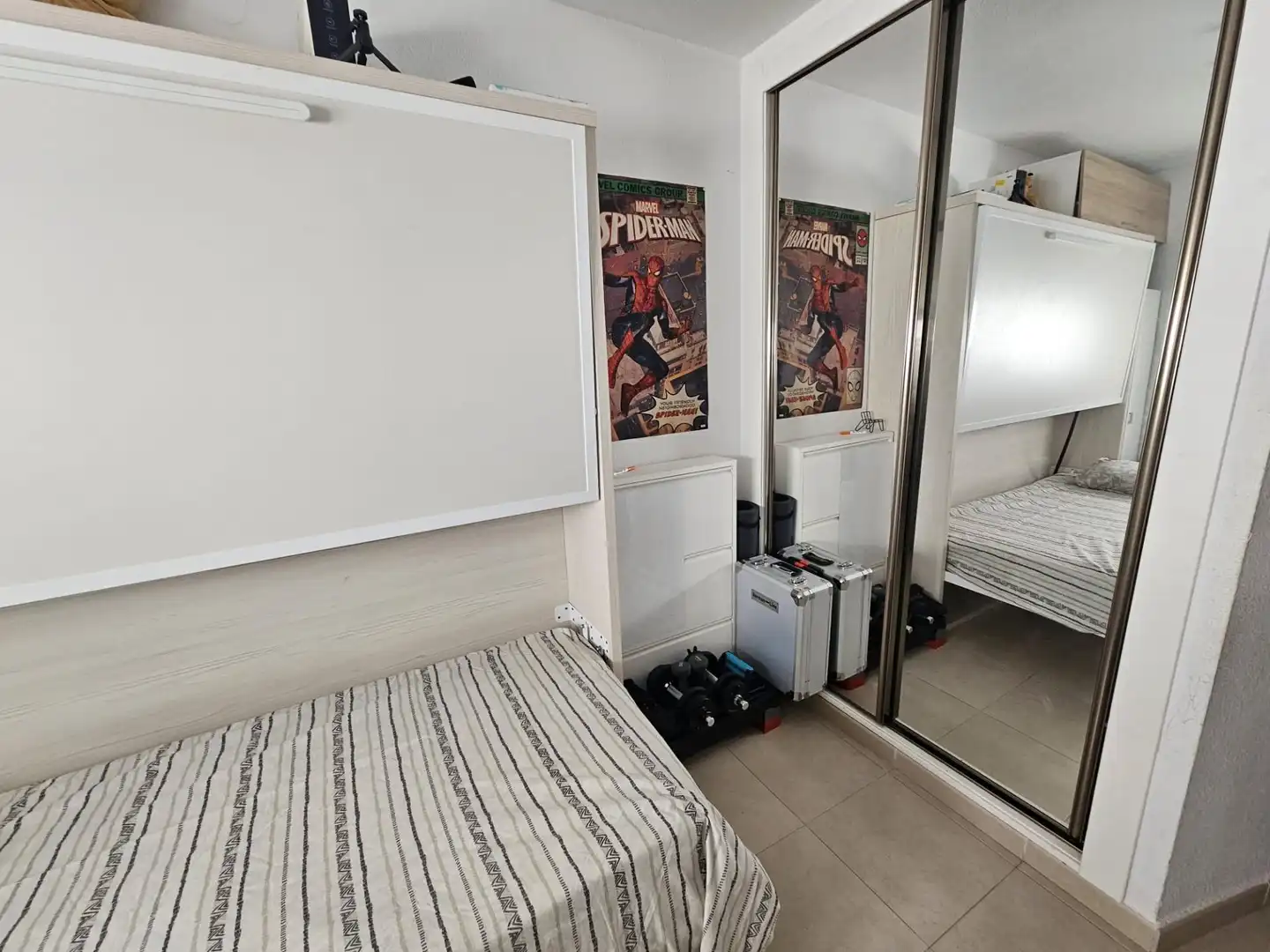 Habitación de Piso en venta en Torremolinos con Aire acondicionado, Terraza y Amueblado