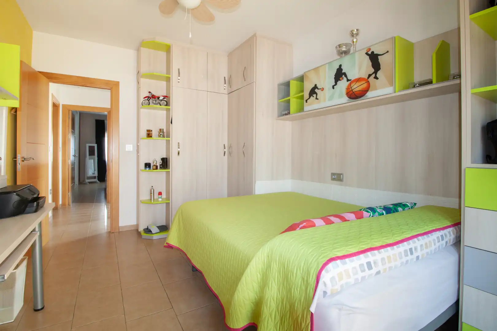 Habitación de Casa o chalet en venta en Gójar con Aire acondicionado, Calefacción y Jardín privado