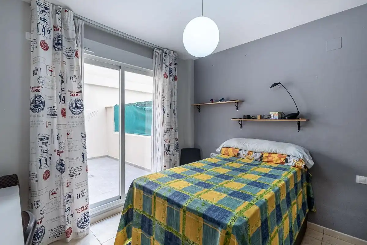 Habitación de Planta baja en venta en Churriana de la Vega