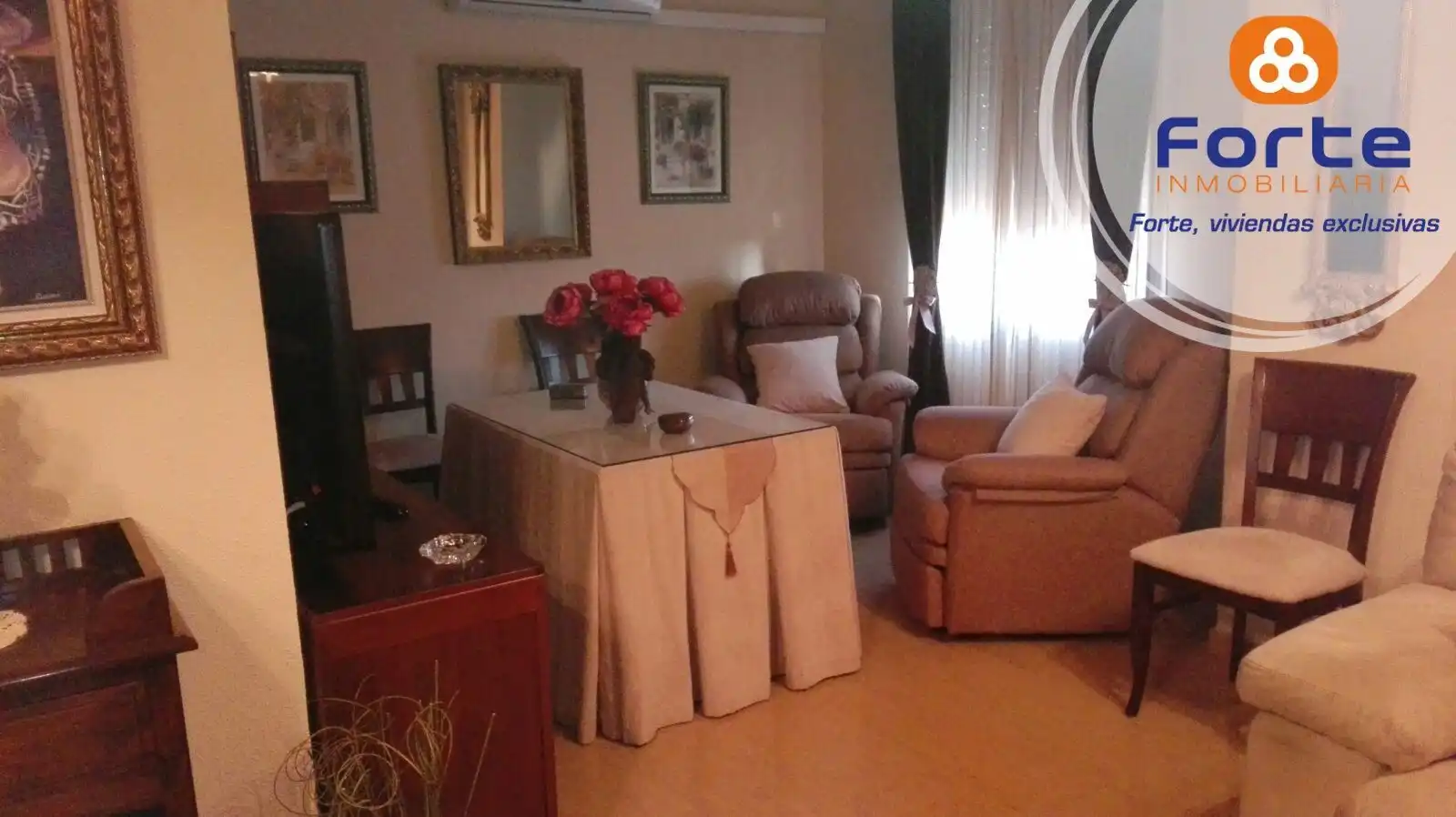 Living room of Flat for sale in Córdoba  with Air Conditioner, Heating and Terrace