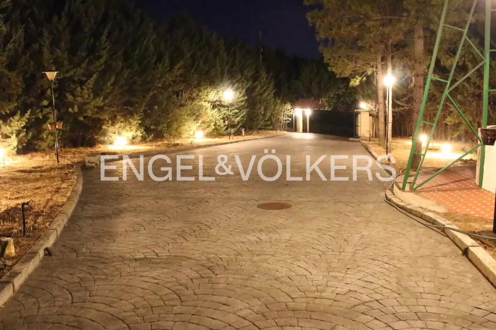 Casa o chalet en venta en Cabanillas de la Sierra con Calefacción, Jardín privado y Piscina