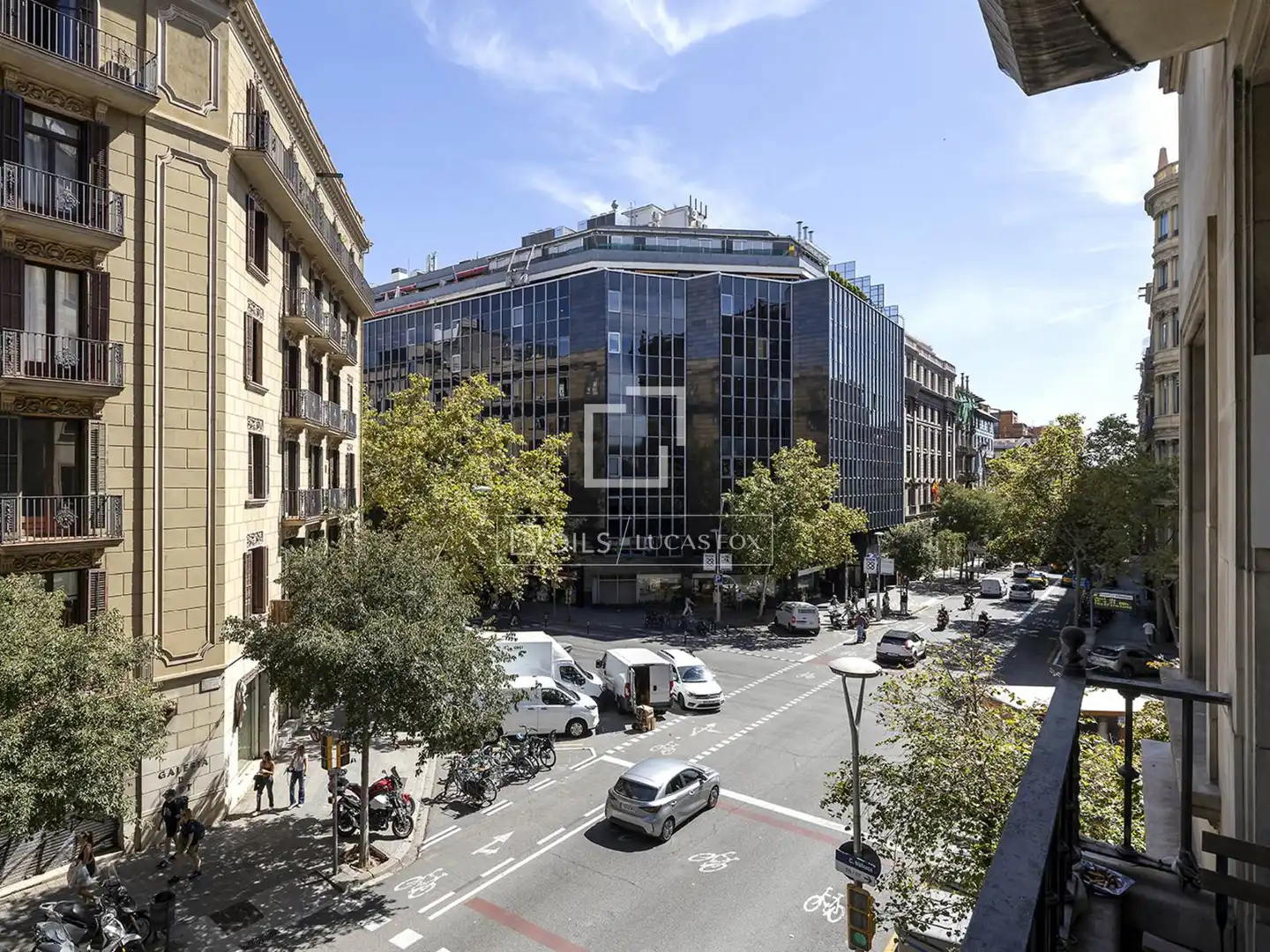Vista exterior de Pis en venda en Eixample