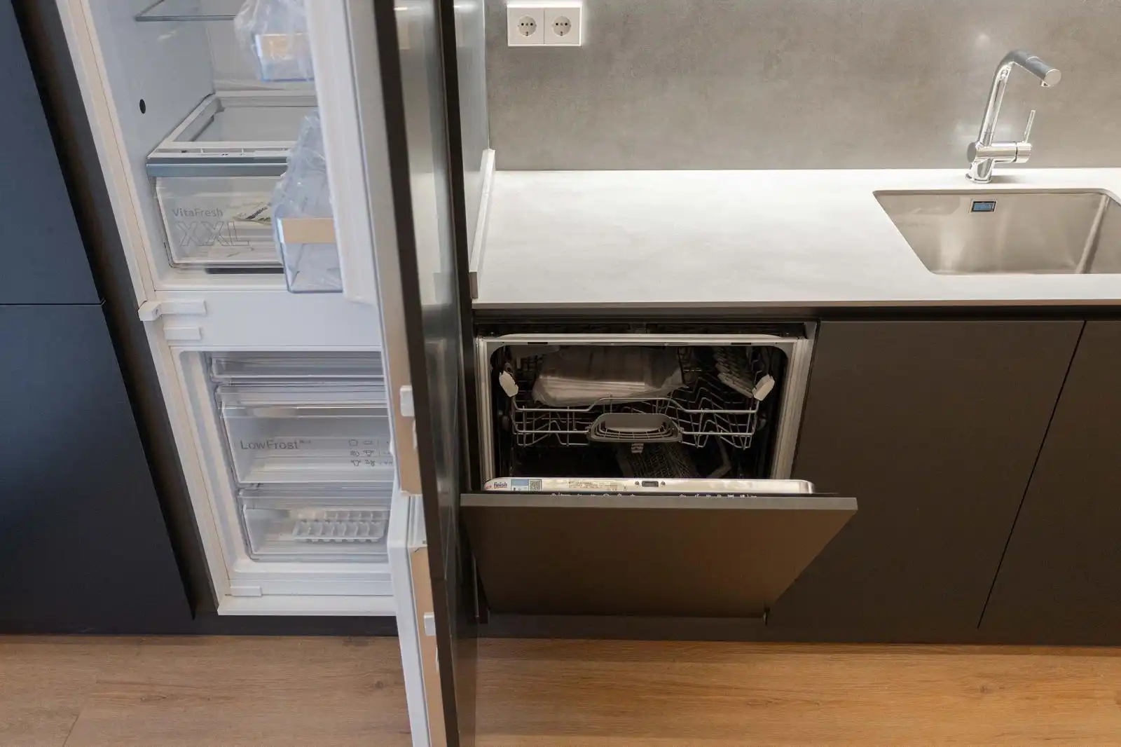 Cocina de Planta baja en venta en Barcelona con Aire acondicionado, Terraza y Alarma