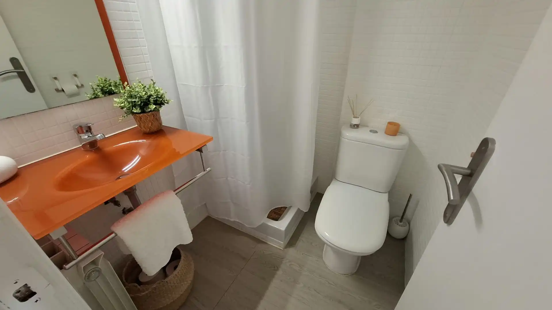 Bathroom of Flat for sale in Vallirana  with Air Conditioner, Heating and Terrace