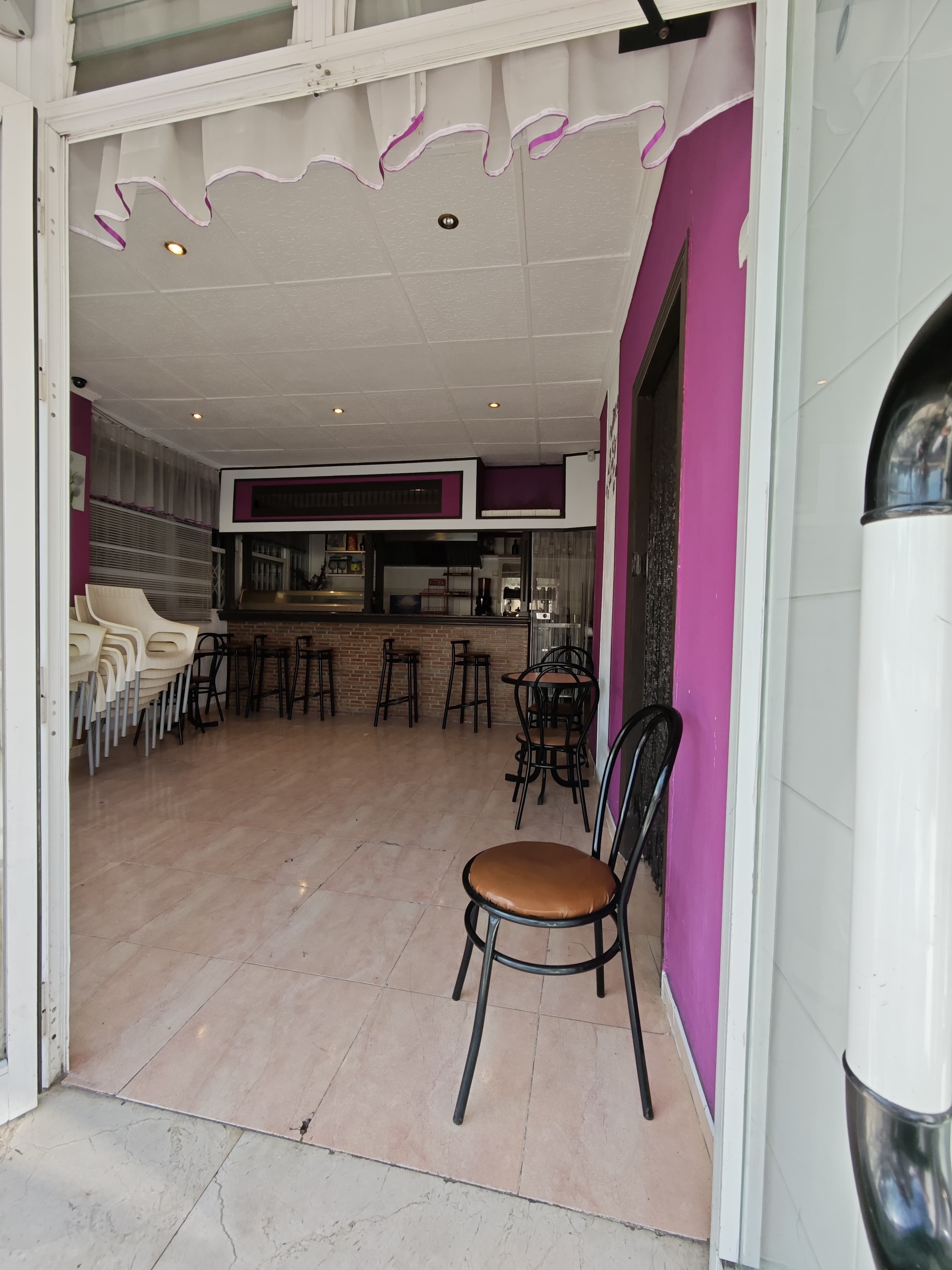 Premises for sale in Alicante / Alacant  with Terrace, Furnished and Alarm