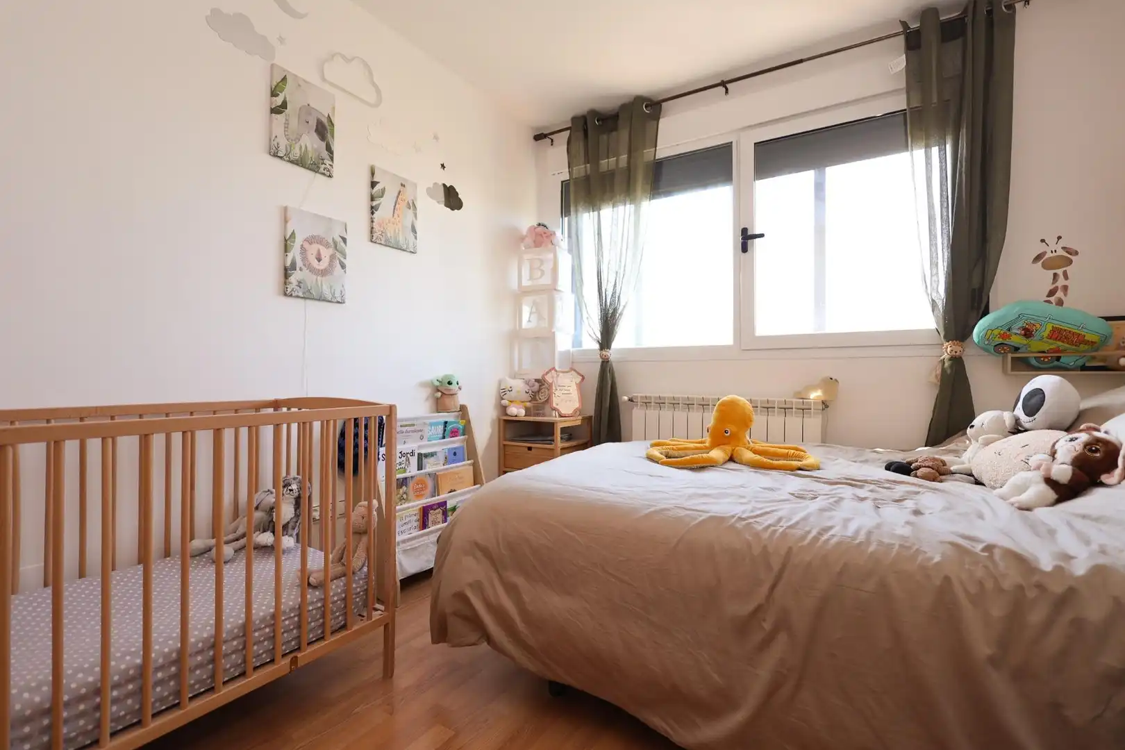 Bedroom of Houses for sale in Yebes  with Heating