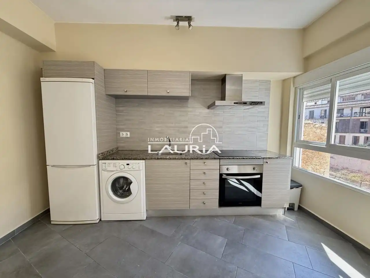 Kitchen of Flat for rent in Valencia  with Air Conditioner, Heating and Terrace