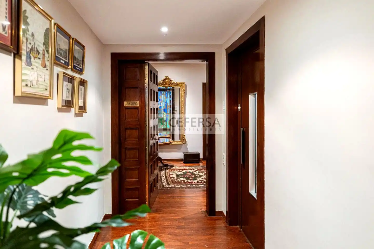 Wohnung zum Verkauf in Barcelona mit Heizung, Parkett und Terrasse