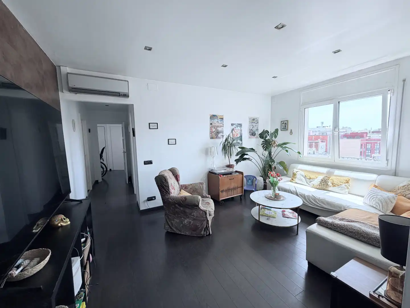 Sala de estar de Ático en venta en Barcelona con Aire acondicionado, Calefacción y Parquet