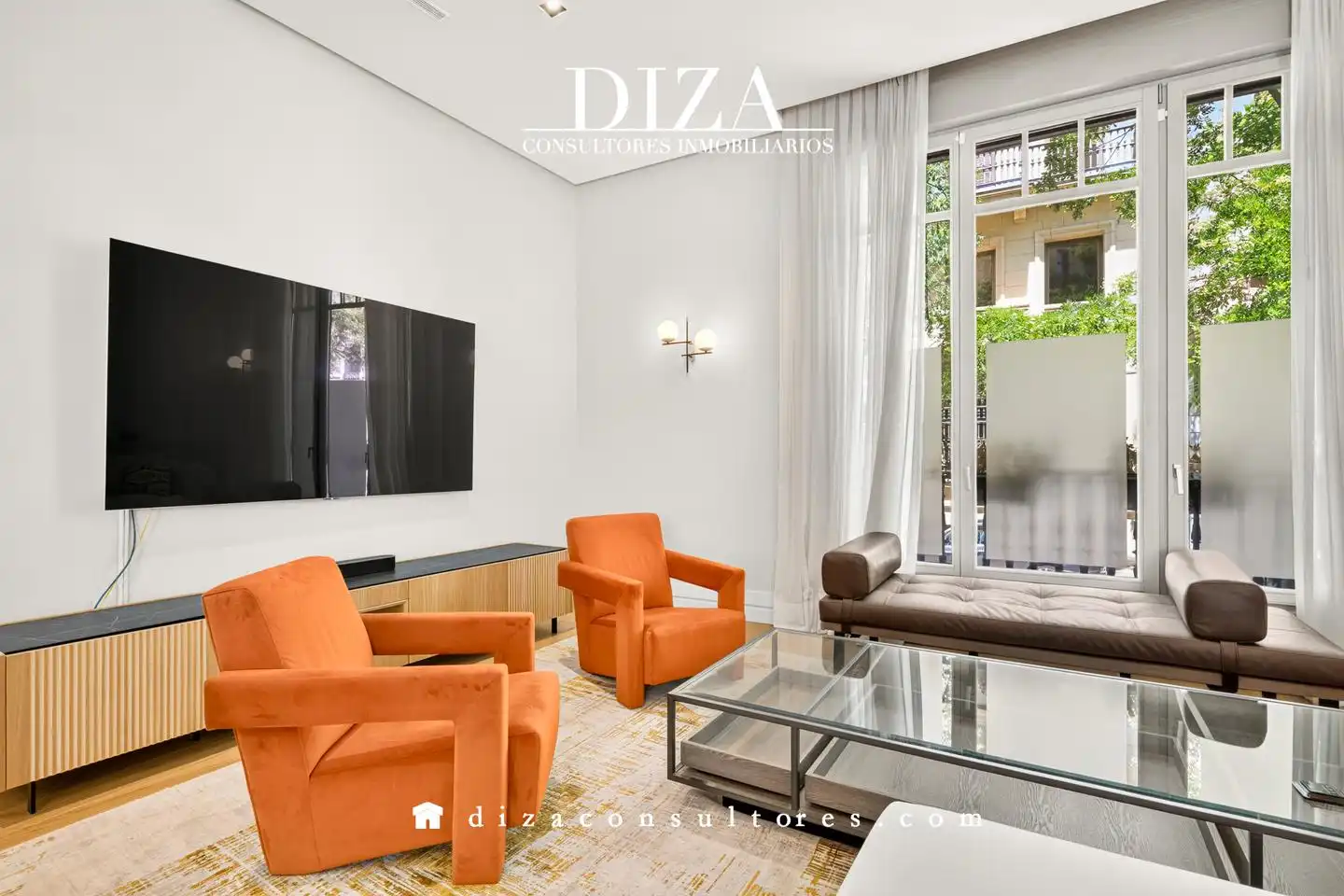 Living room of Ground floor for rent in Madrid  with Air Conditioner and Furnished