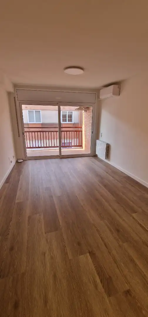 Habitación de Piso en venta en Mollet del Vallès con Aire acondicionado, Calefacción y Parquet