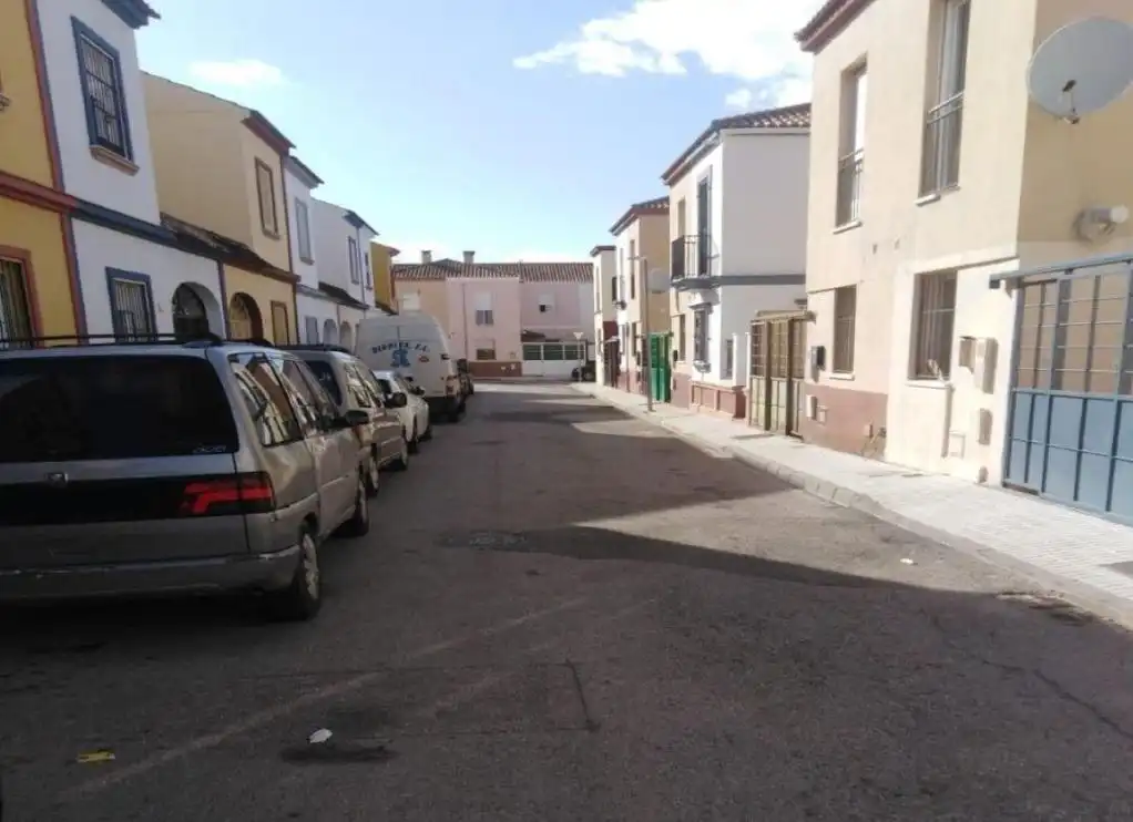 Piso en venta en C/ Batea, Cantillana