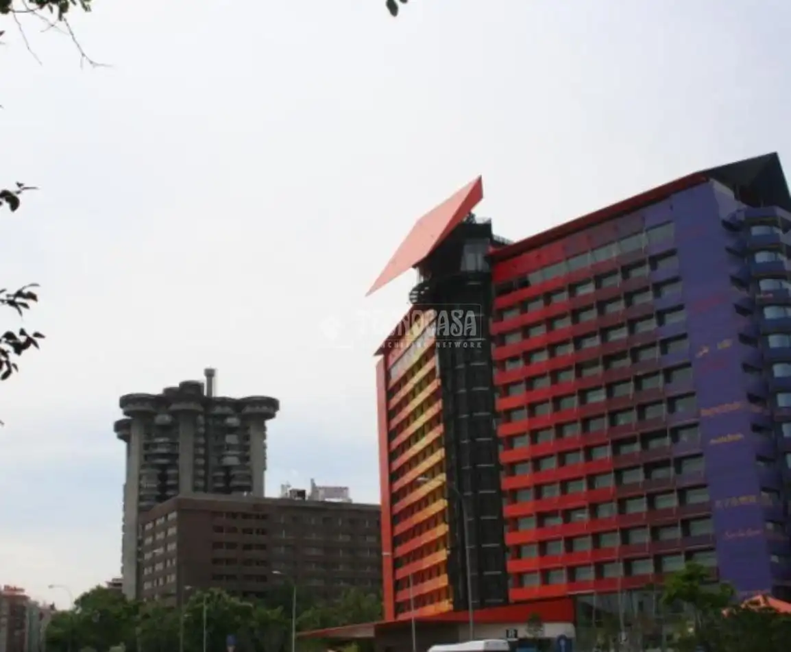 Individual amb ascensor en venda a Calle Alustante, imagen 11