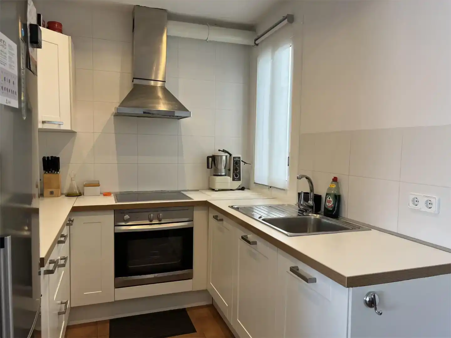 Cocina de Piso en venta en Sant Pol de Mar con Horno, Lavadora y Microondas