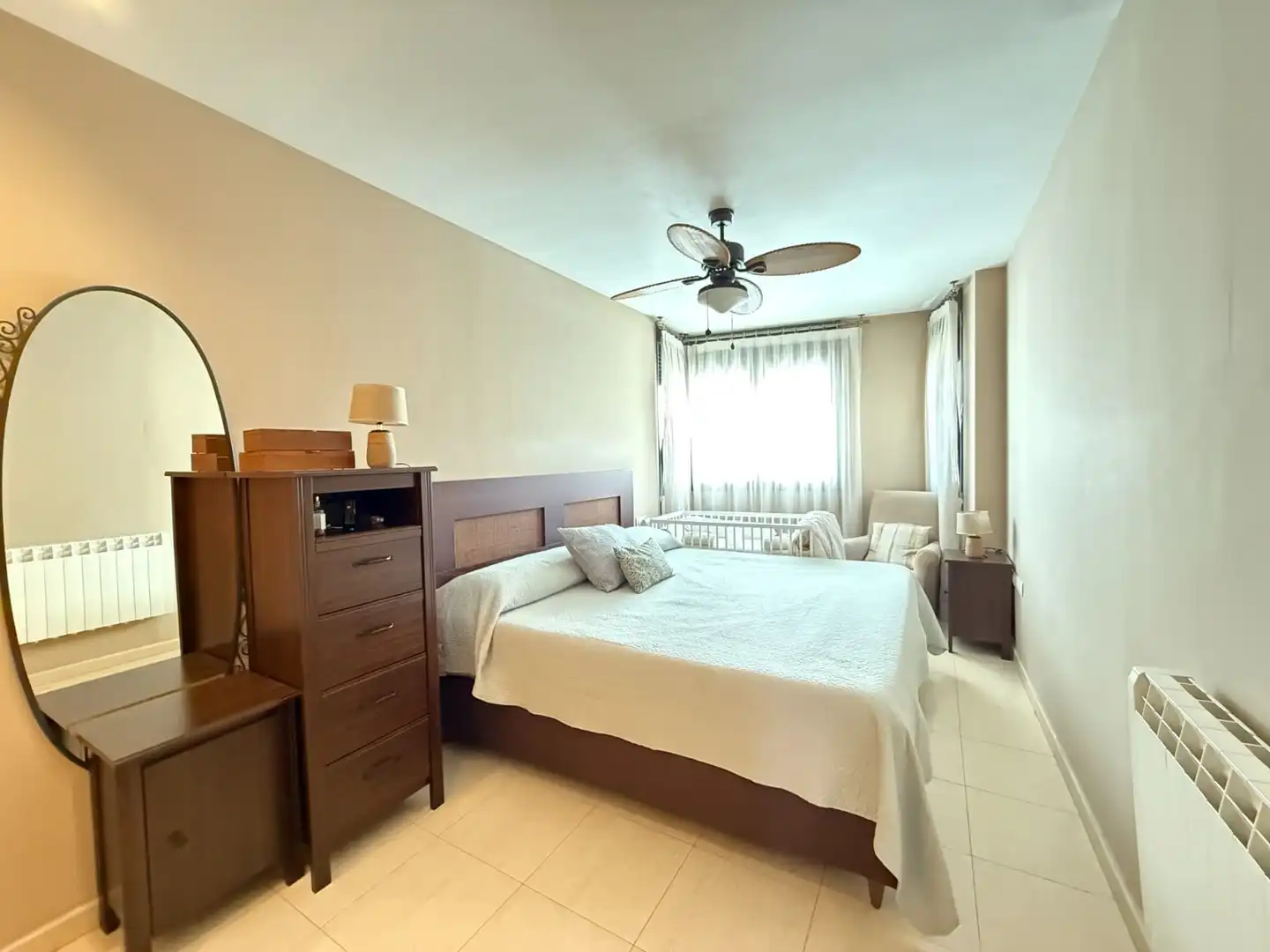 Habitación de Casa adosada en venta en Agullent con Aire acondicionado, Calefacción y Amueblado