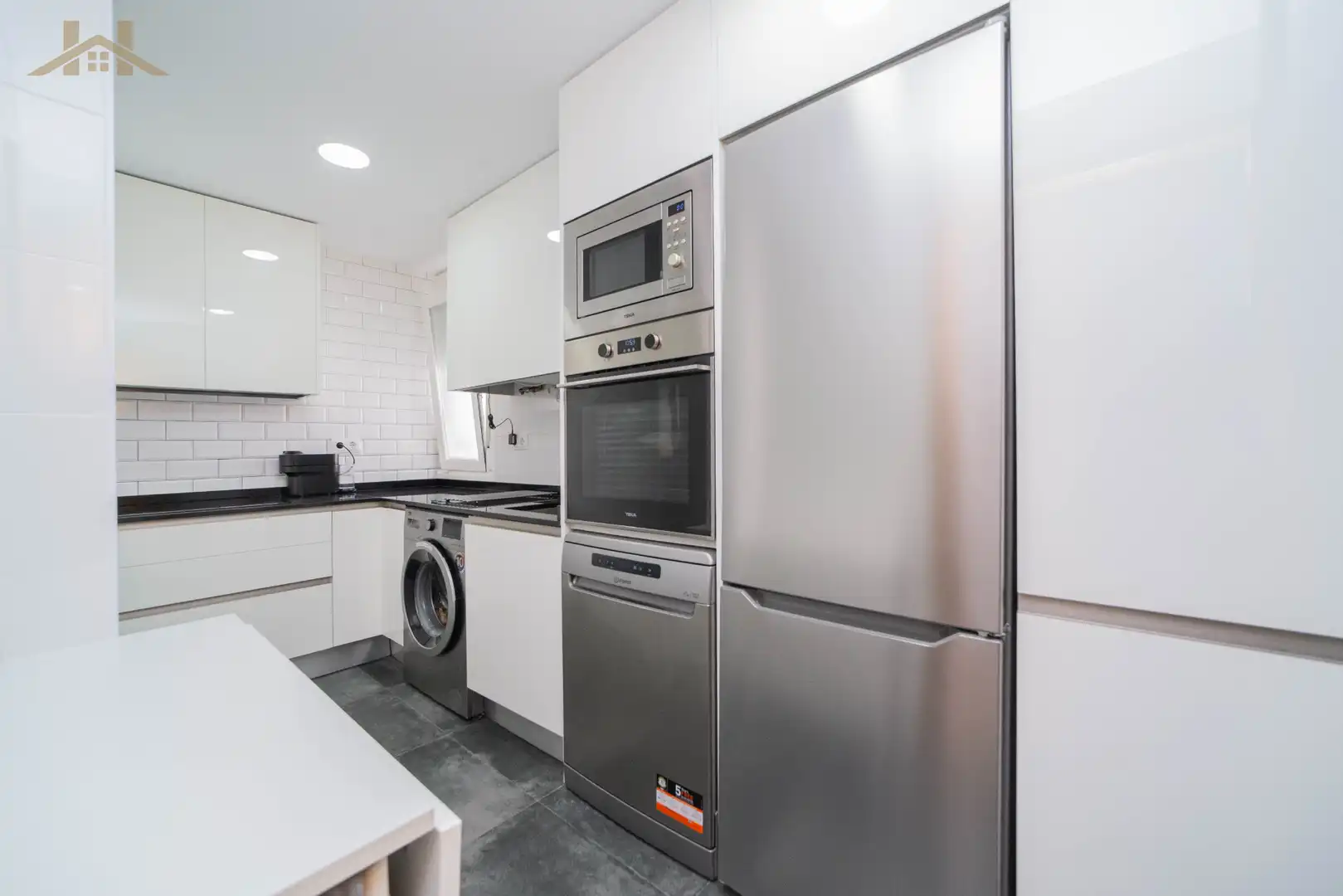 Cocina de Piso en venta en Alcorcón con Aire acondicionado, Terraza y Amueblado