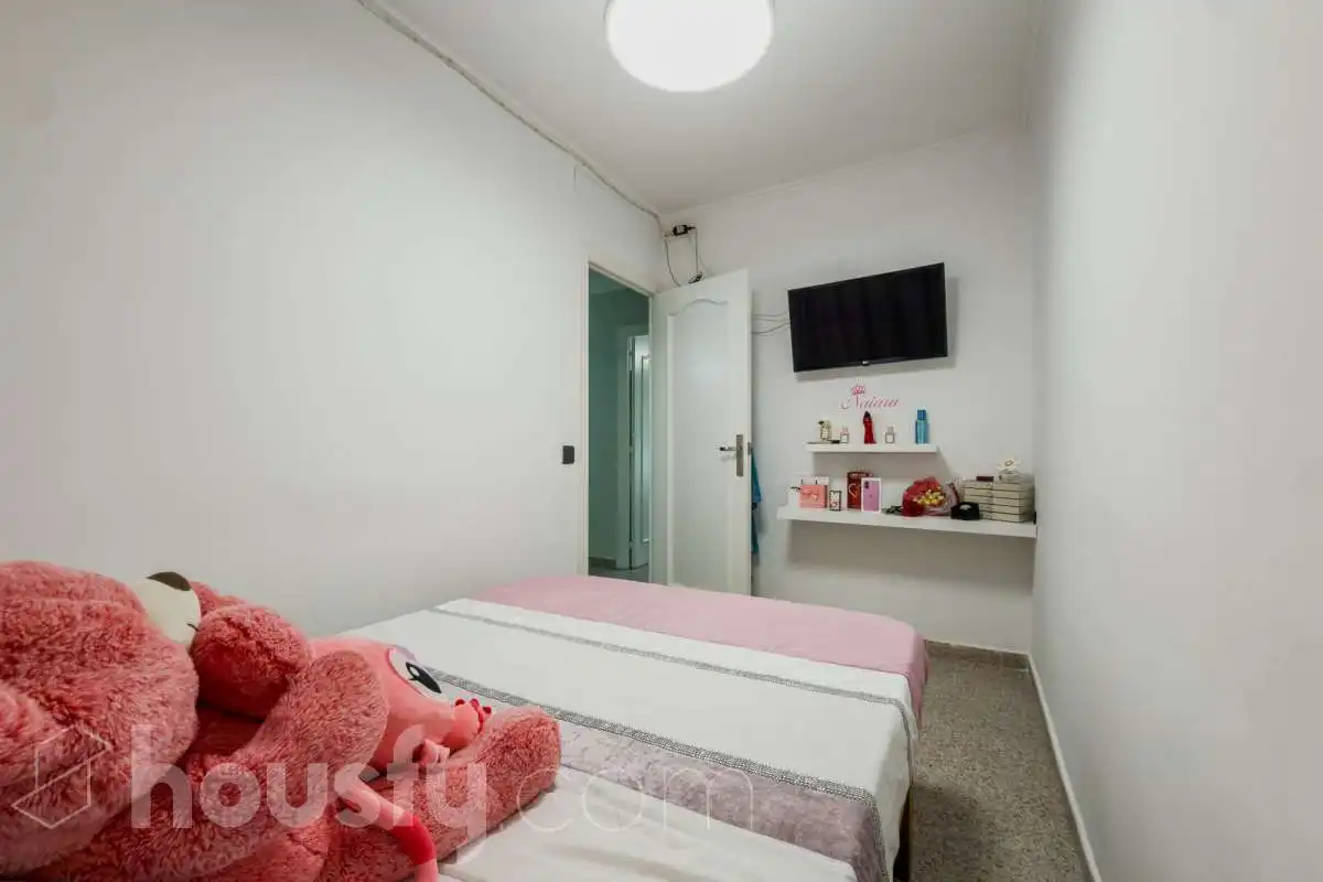 Habitación de Piso en venta en Badalona con Aire acondicionado, Calefacción y Amueblado