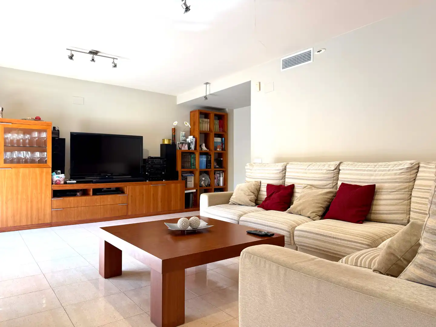Casa a schiera con terrazza in vendita a Carrer de Vinebre, imagen 19