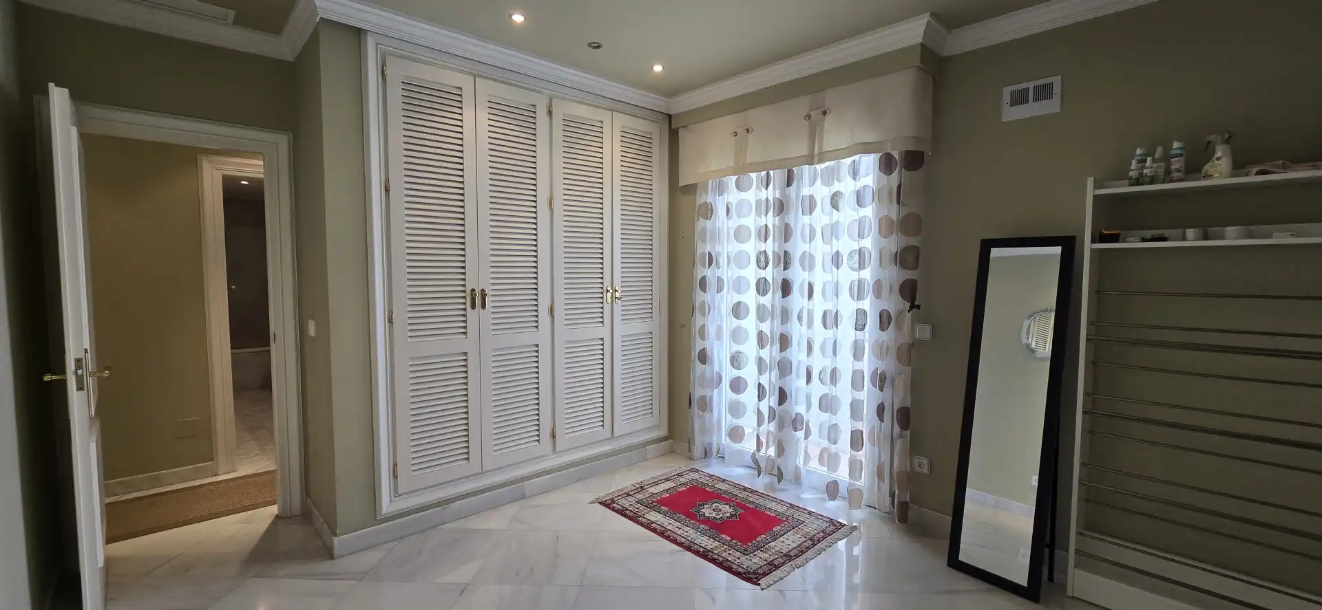 Habitación de Apartamento en venta en Torremolinos con Aire acondicionado, Calefacción y Terraza