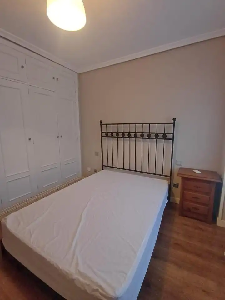 Habitación de Piso de alquiler en Getafe con Aire acondicionado, Calefacción y Amueblado
