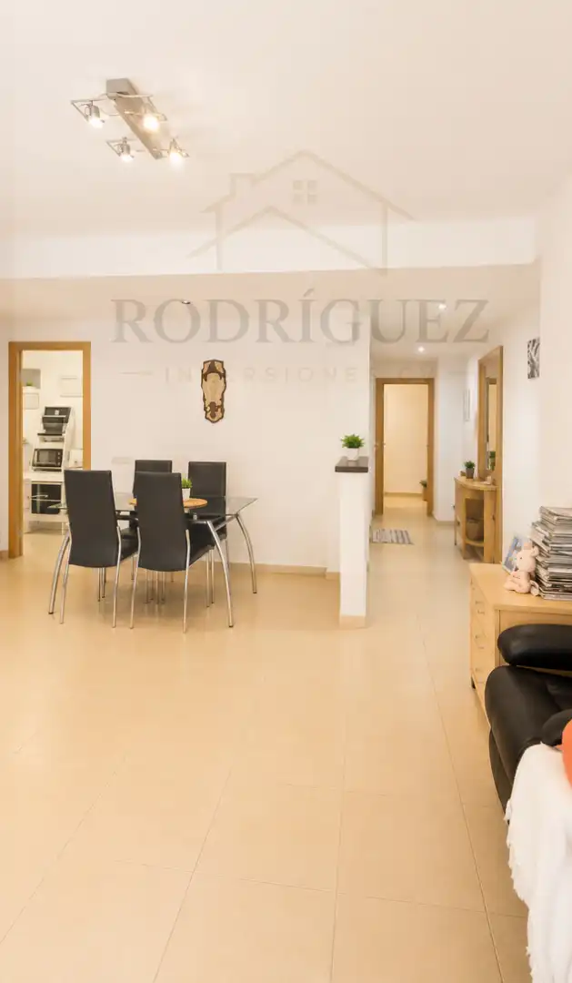 Erdgeschosswohnung mit Pool zum Verkauf in Carrer de República, imagen 10