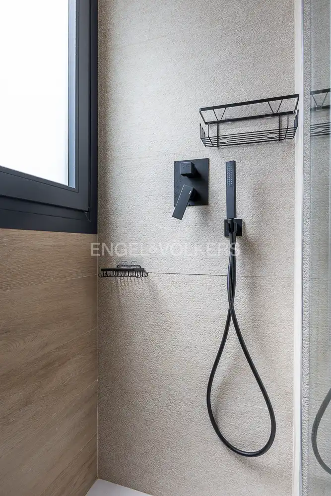 Badezimmer von Wohnung zur Miete in Dénia mit Klimaanlage, Heizung und Privatgarten