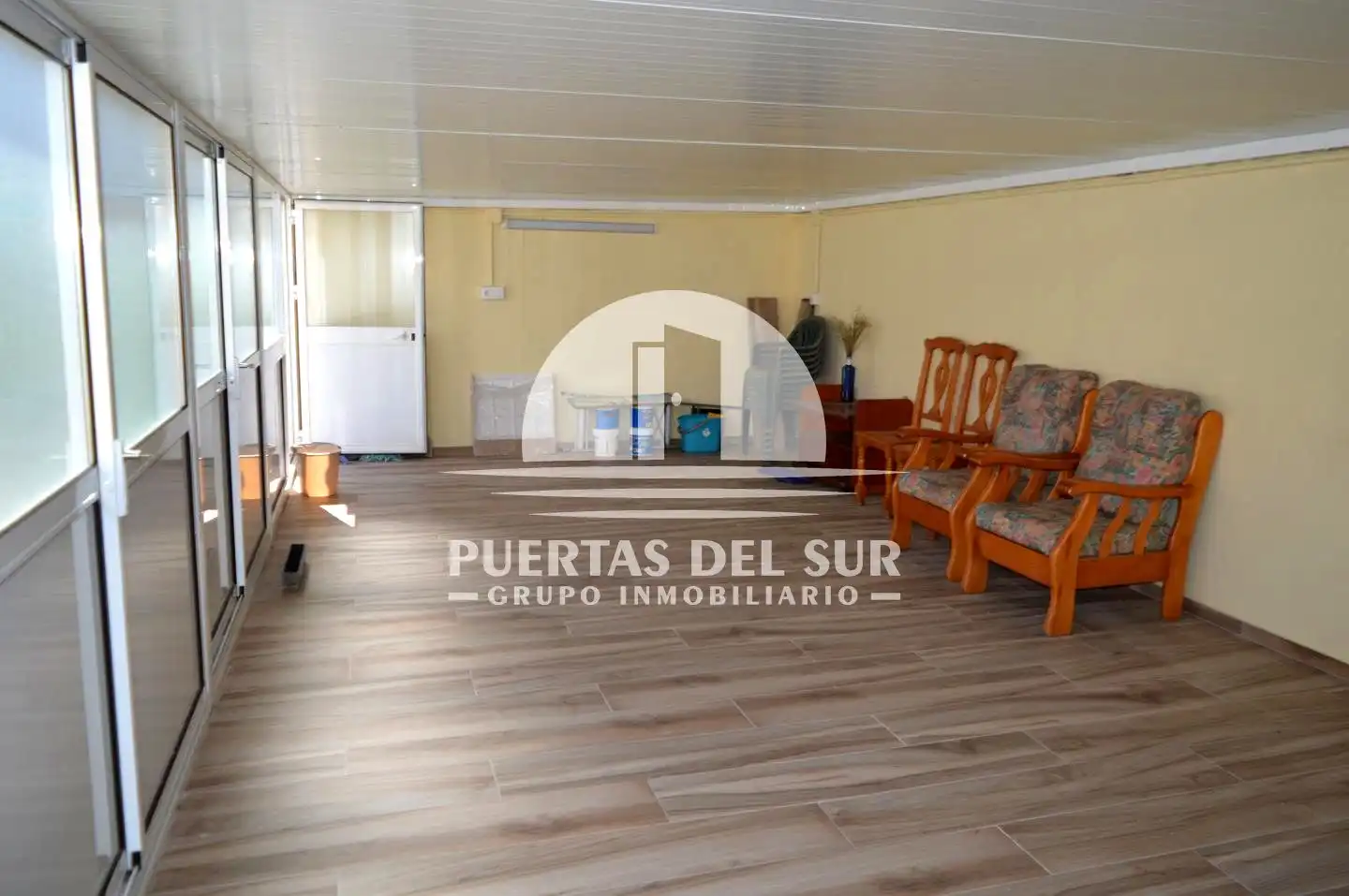 Ground floor for sale in Rota  with Air Conditioner