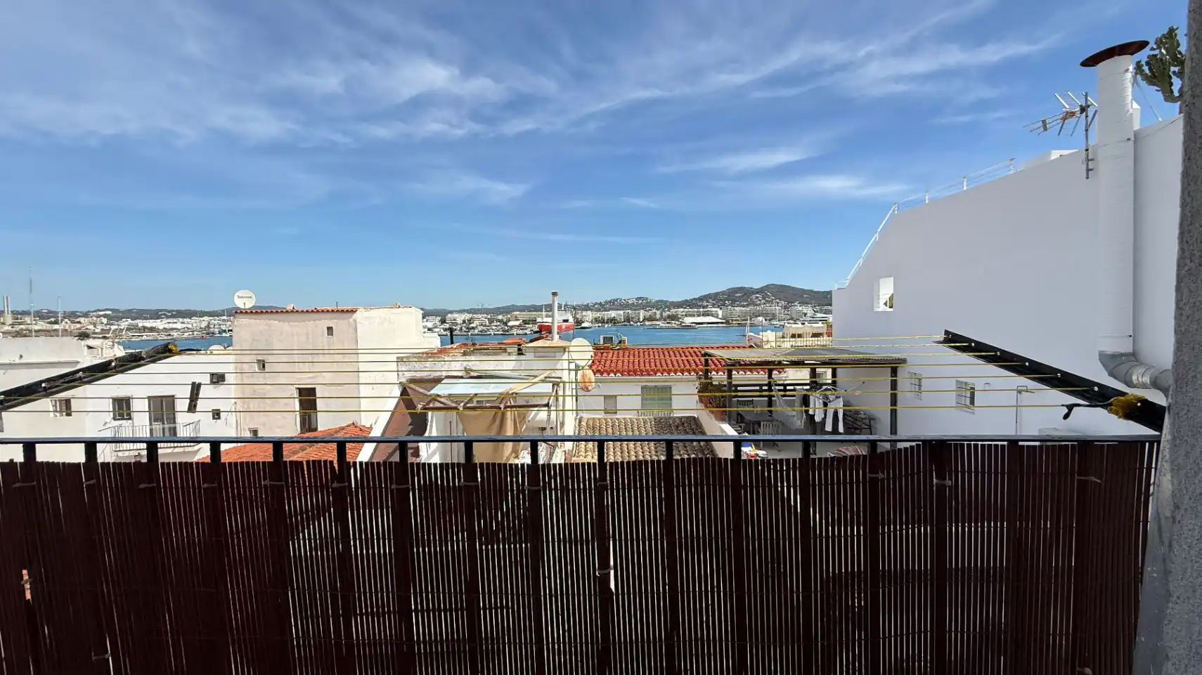 Vista exterior de Apartament en venda en Eivissa amb Balcó