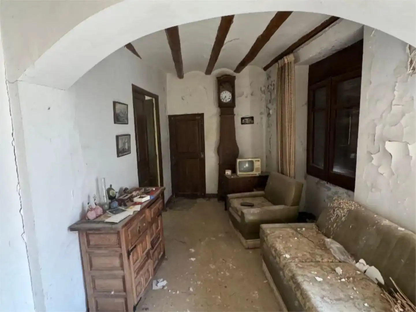 Sala d'estar de Casa adosada en venda en Àger