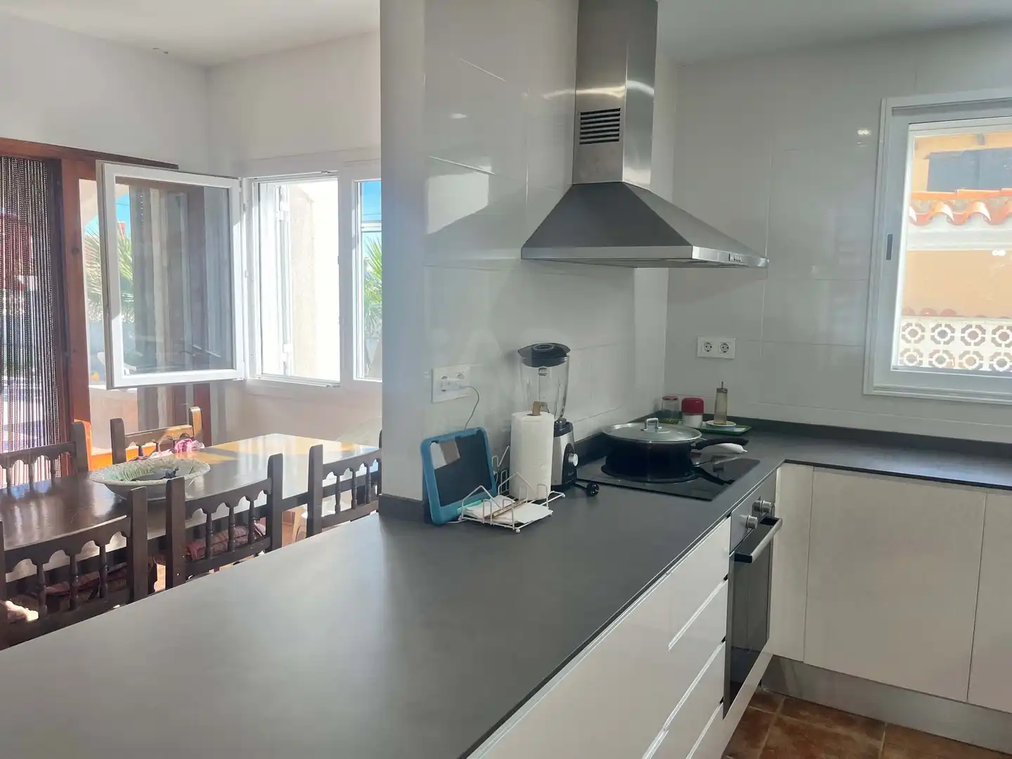 Cuina de Casa o xalet en venda en Alcalà de Xivert amb Calefacció i Terrassa