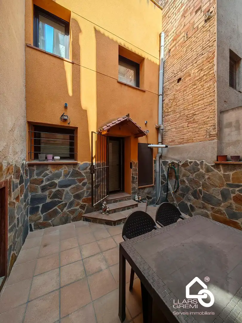 Vista exterior de Casa o chalet en venta en Igualada con Calefacción y Terraza