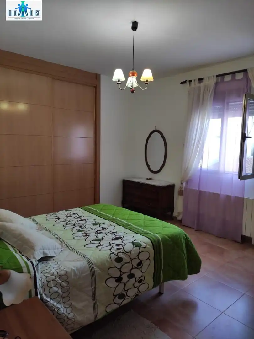 Habitación de Casa o chalet en venta en Valdeganga con Calefacción, Terraza y Trastero