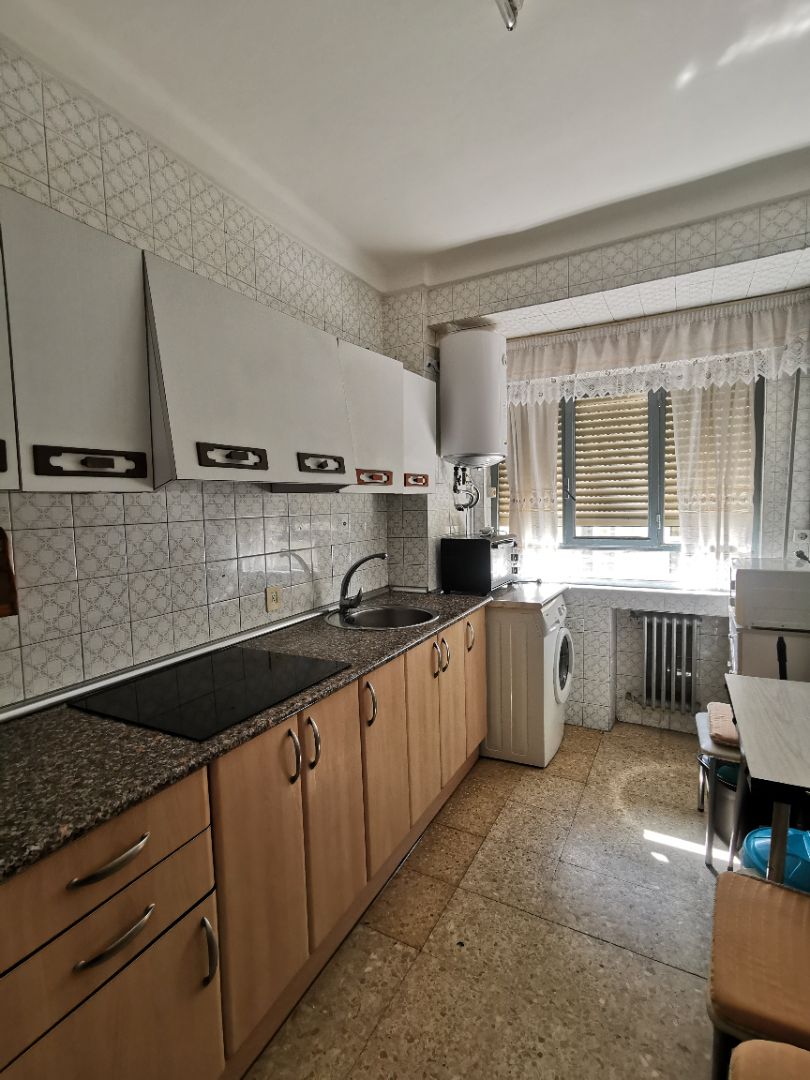 Kitchen of Flat to rent in Salamanca Capital  with Heating, Furnished and Oven