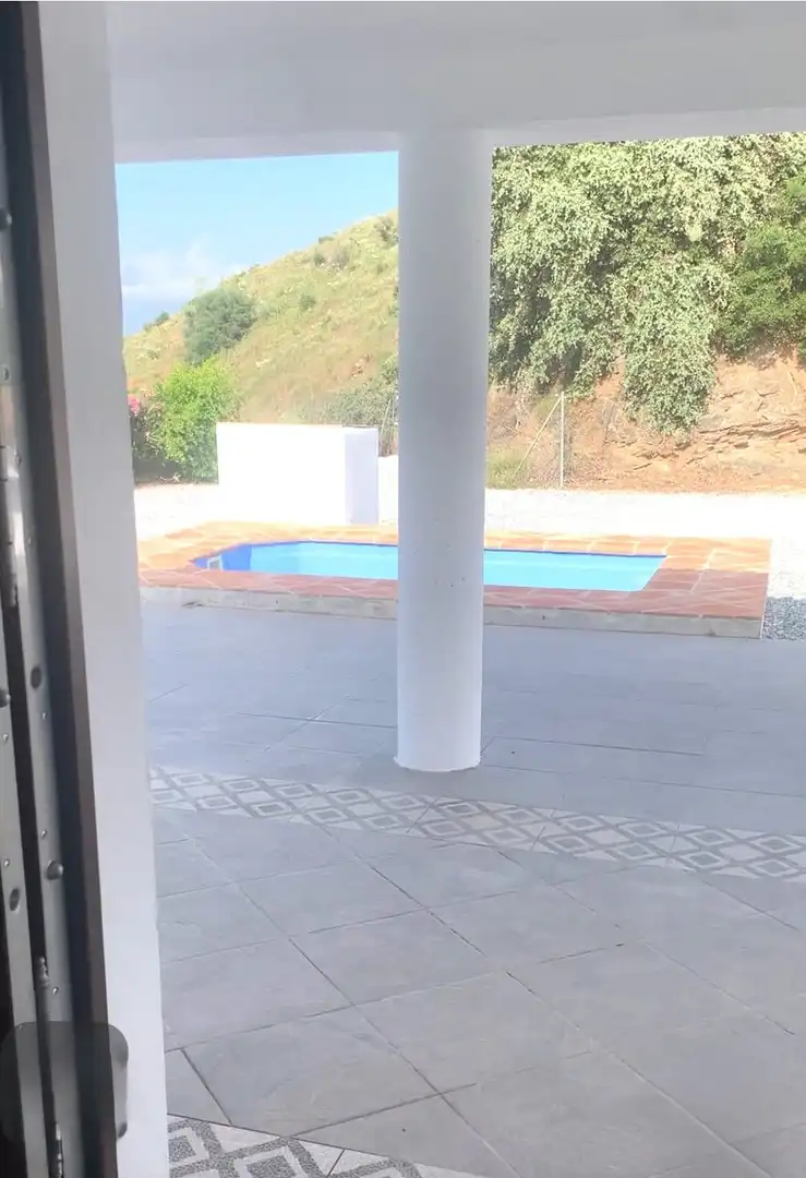 Piscina de Finca rústica en venda en El Borge amb Jardí privat, Terrassa i Traster