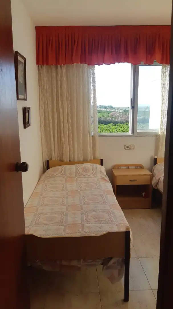 Apartament amb piscina de lloguer a Carrer de la Valldigna 19, imagen 3