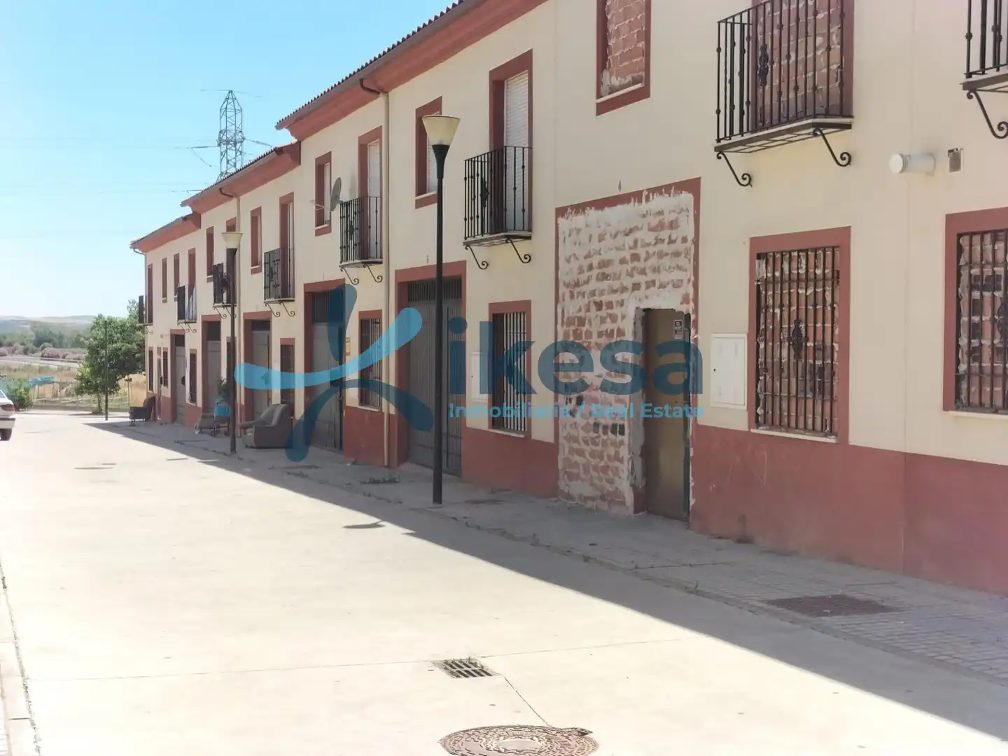 Vista exterior de Casa adosada en venda en Pedro Abad