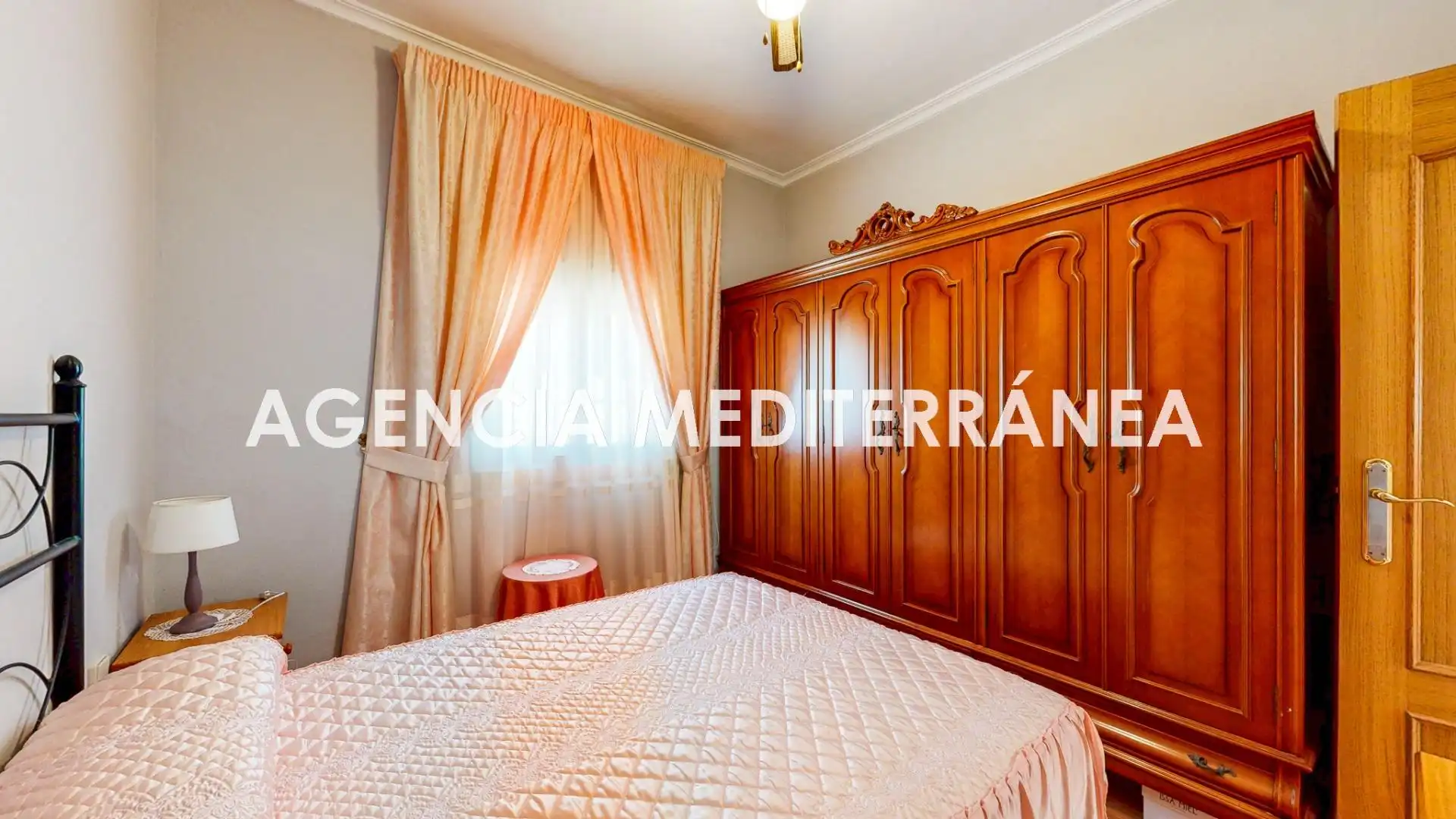 Chalet con piscina en venta en Montserrat, imagen 49