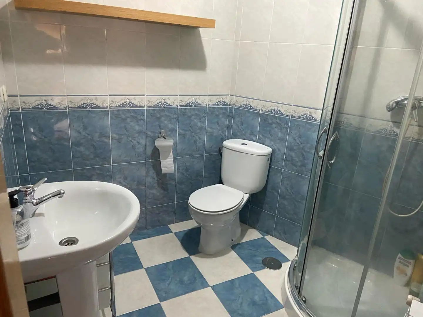 Bany de Pis de lloguer en Albacete amb Calefacció, Terrassa i Moblat