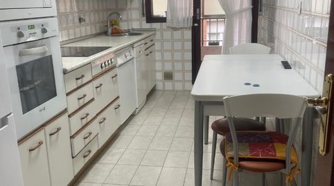 Foto 5 de Piso en venta en Juan Sebastian Elkano Kalea, Galdakao, Bizkaia