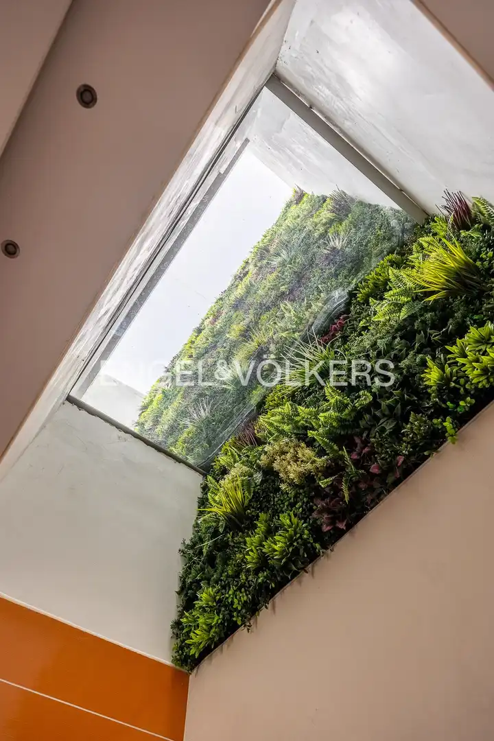 Terrassa de Casa adosada en venda en Dos Hermanas amb Aire condicionat, Calefacció i Jardí privat