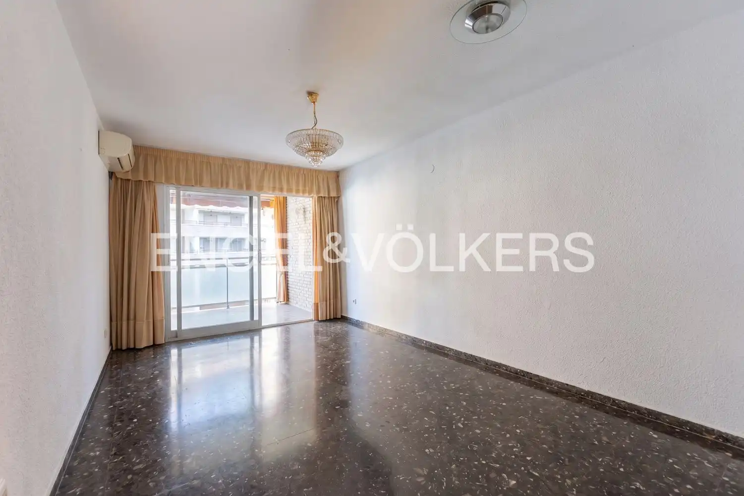 Piso en venta en Benicasim / Benicàssim con Calefacción, Jardín privado y Terraza