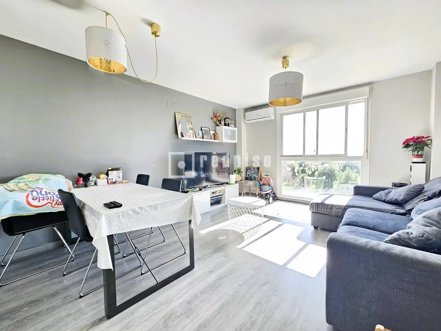 Schlafzimmer von Wohnung zum Verkauf in Parla mit Klimaanlage, Heizung und Privatgarten